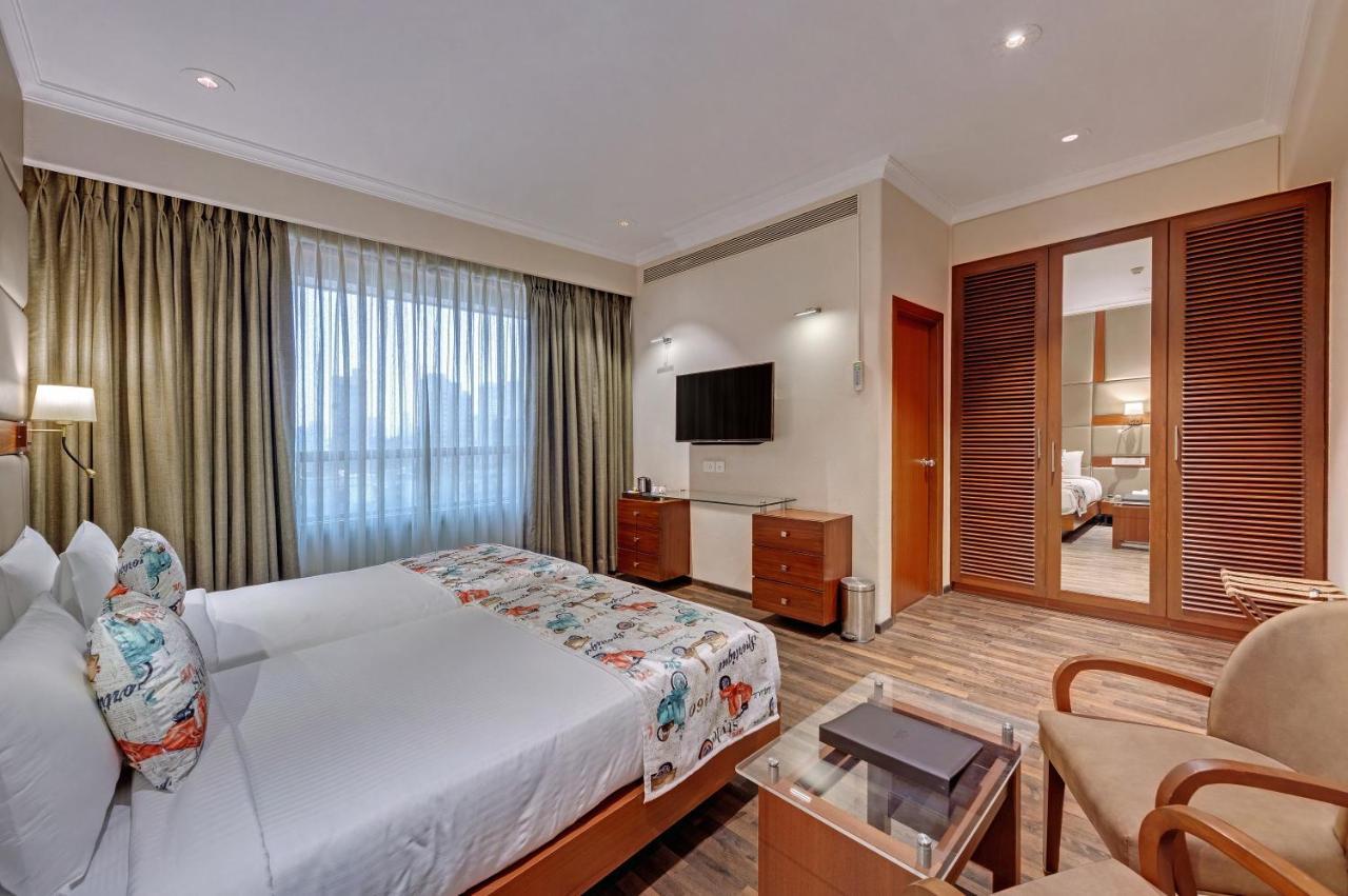 Hotel Adiva Residency Beacon, Grant Road, Bombaj Zewnętrze zdjęcie
