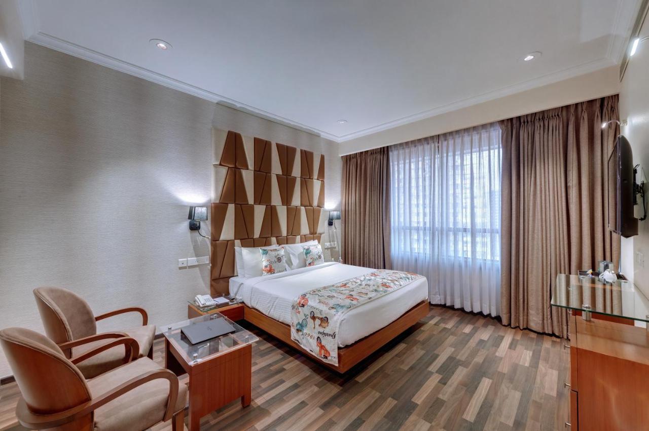 Hotel Adiva Residency Beacon, Grant Road, Bombaj Zewnętrze zdjęcie